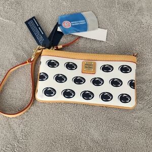 Dooney & Bourke White and Navy Wristlet